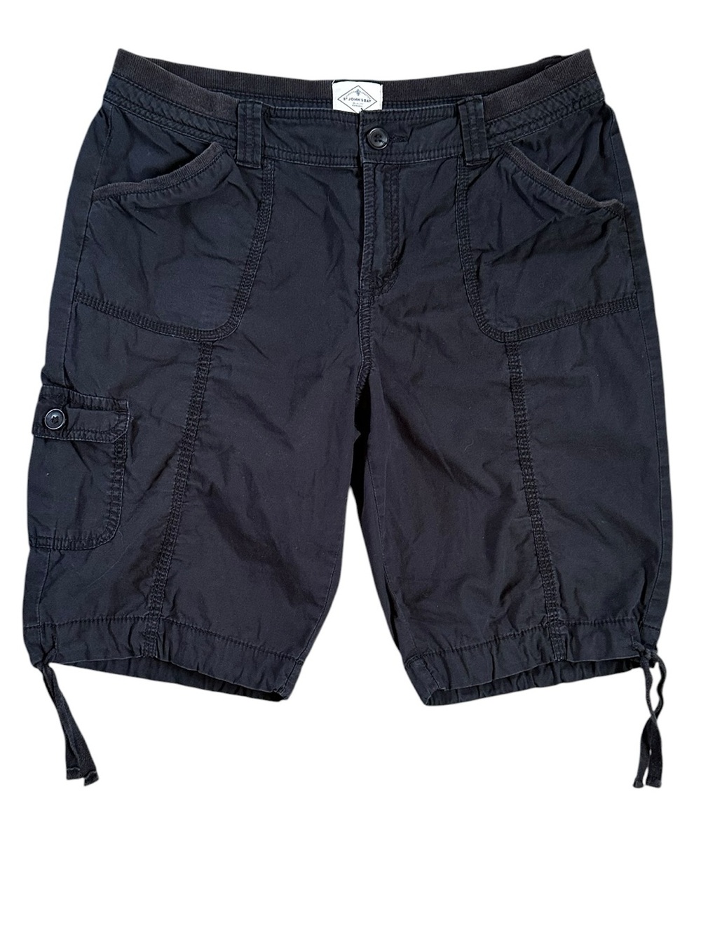 ST. JOHN’S BAY black stretch cargo bermuda shorts size 8 - Picture 1 of 5
